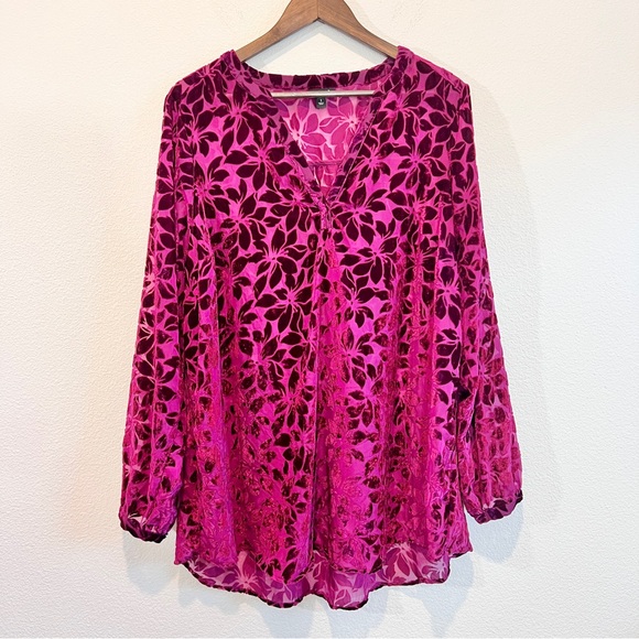 Torrid Women's Top Size 1X Dark Pink Velvet Burnout Floral Long Sleeves Popover - Picture 1 of 12